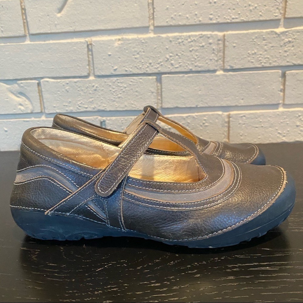 Naot Women Shoe Size 6.5 EUR 37 Brown T Strap Flat Mary Jane Comfort Leather